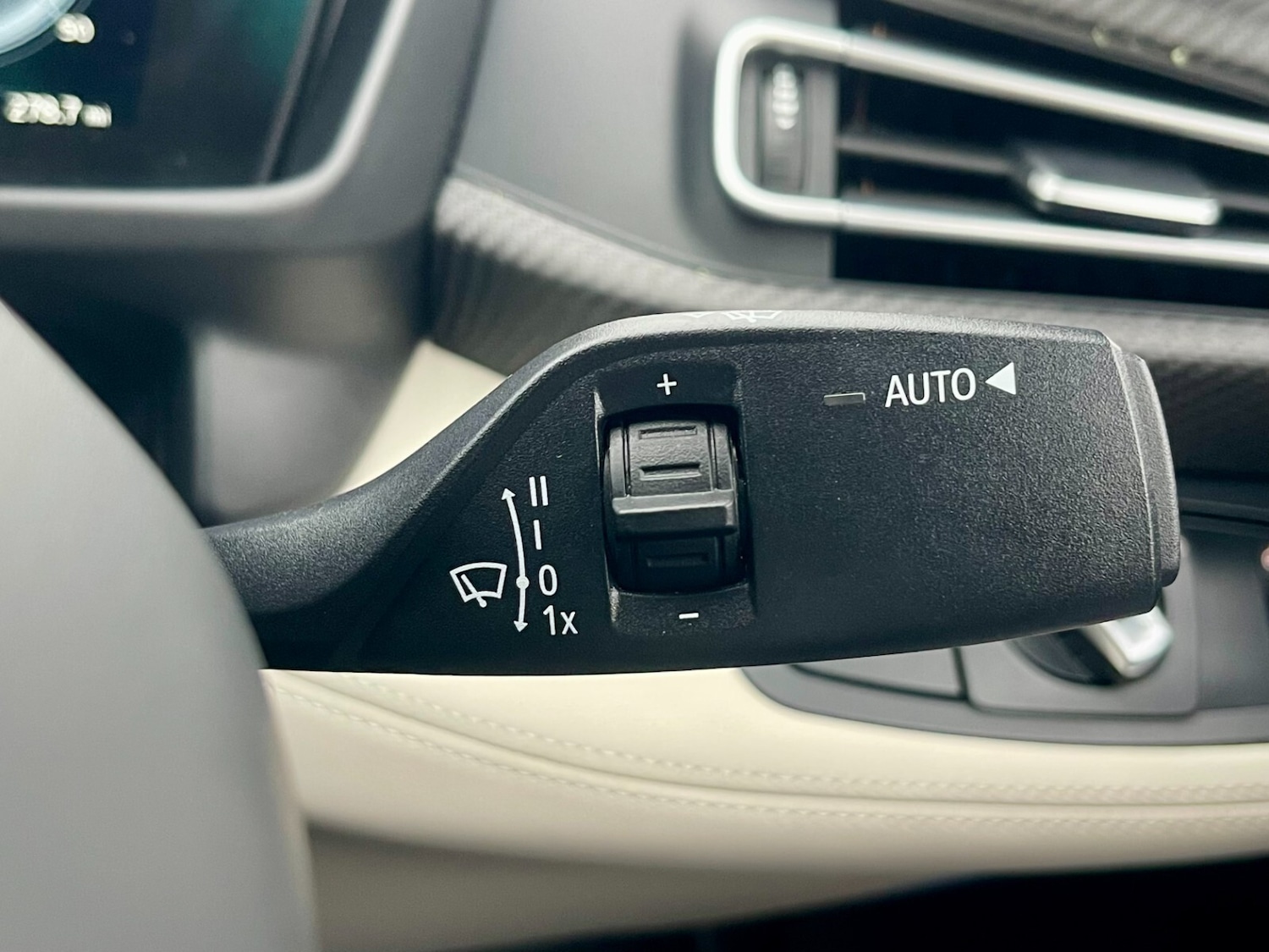 Used BMW i8 2019 for sale - 76873300: Photo 25