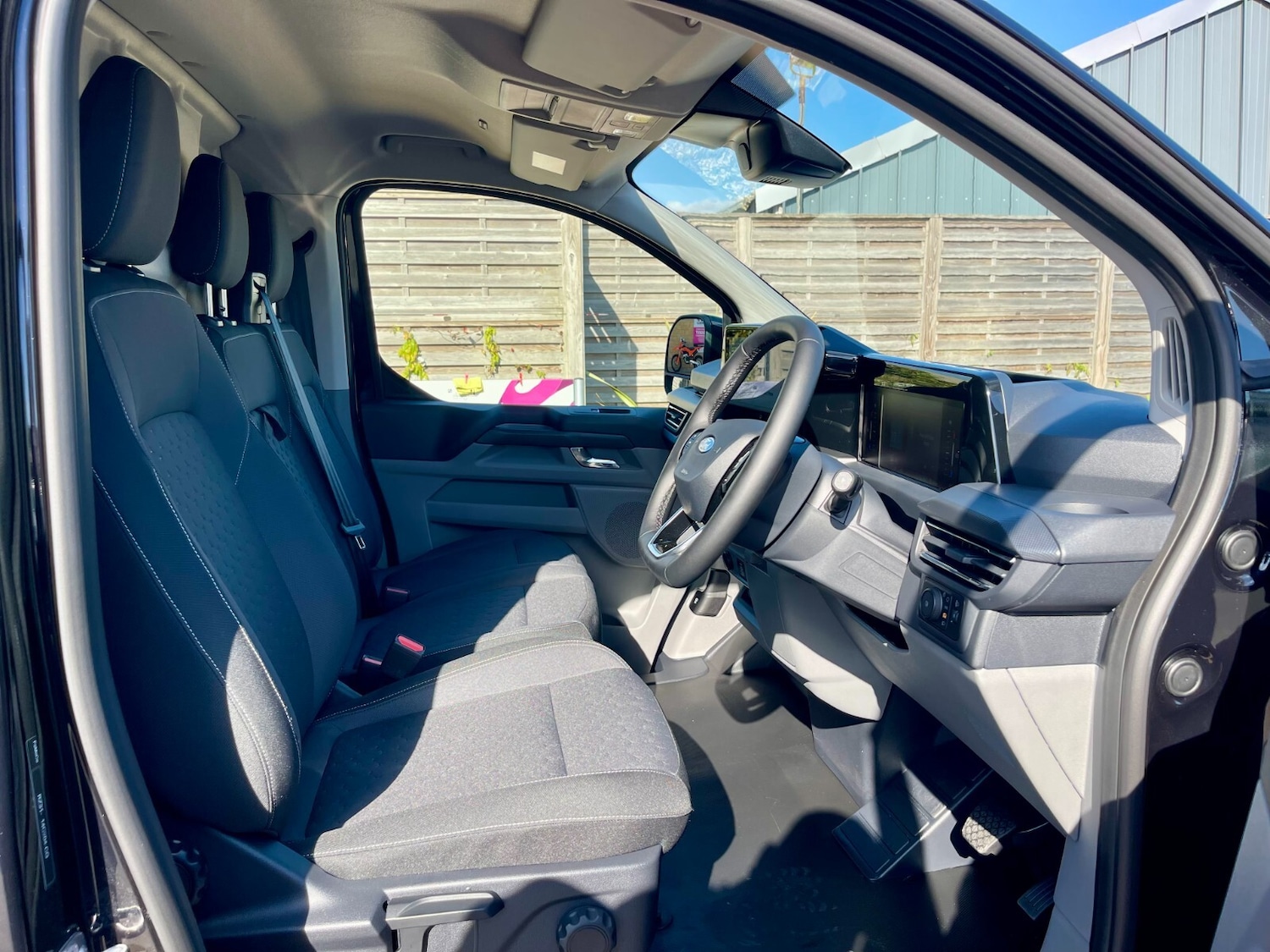 Used Ford Transit Custom 2024 for sale - 76870940: Photo 17