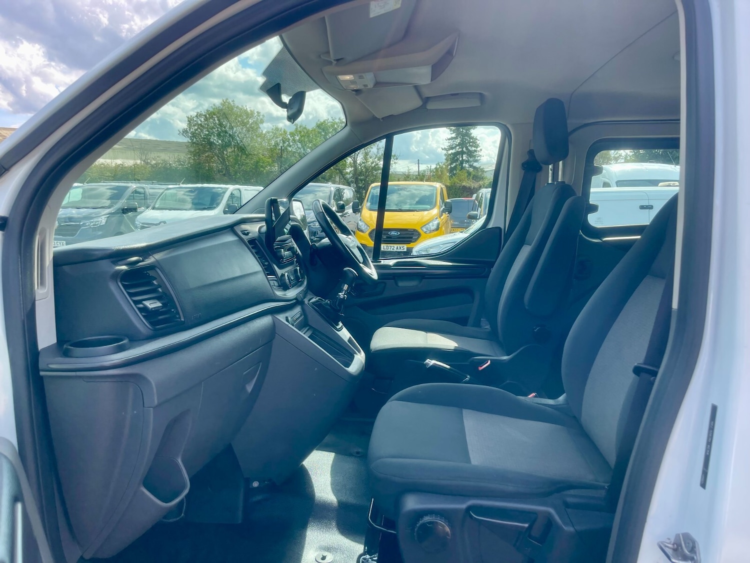 Used Ford Tourneo Custom 2020 for sale - 75763434: Photo 18