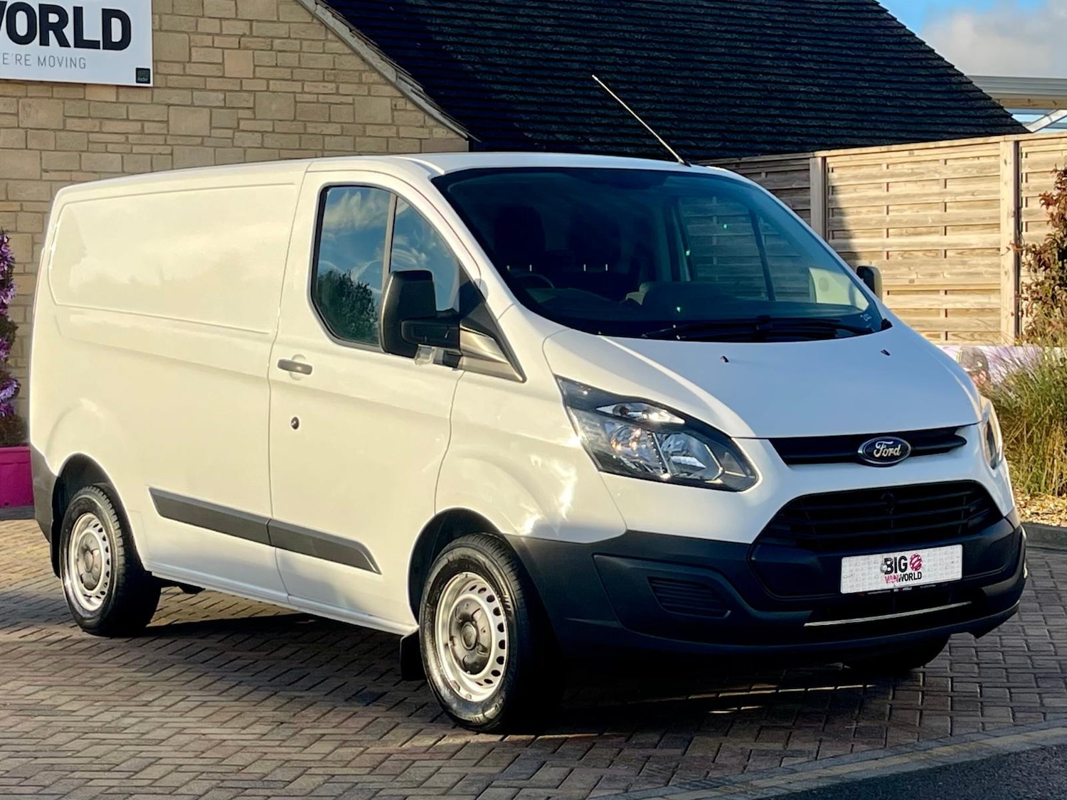 Used Ford Transit Custom 2018 for sale - 76921951: Photo 4