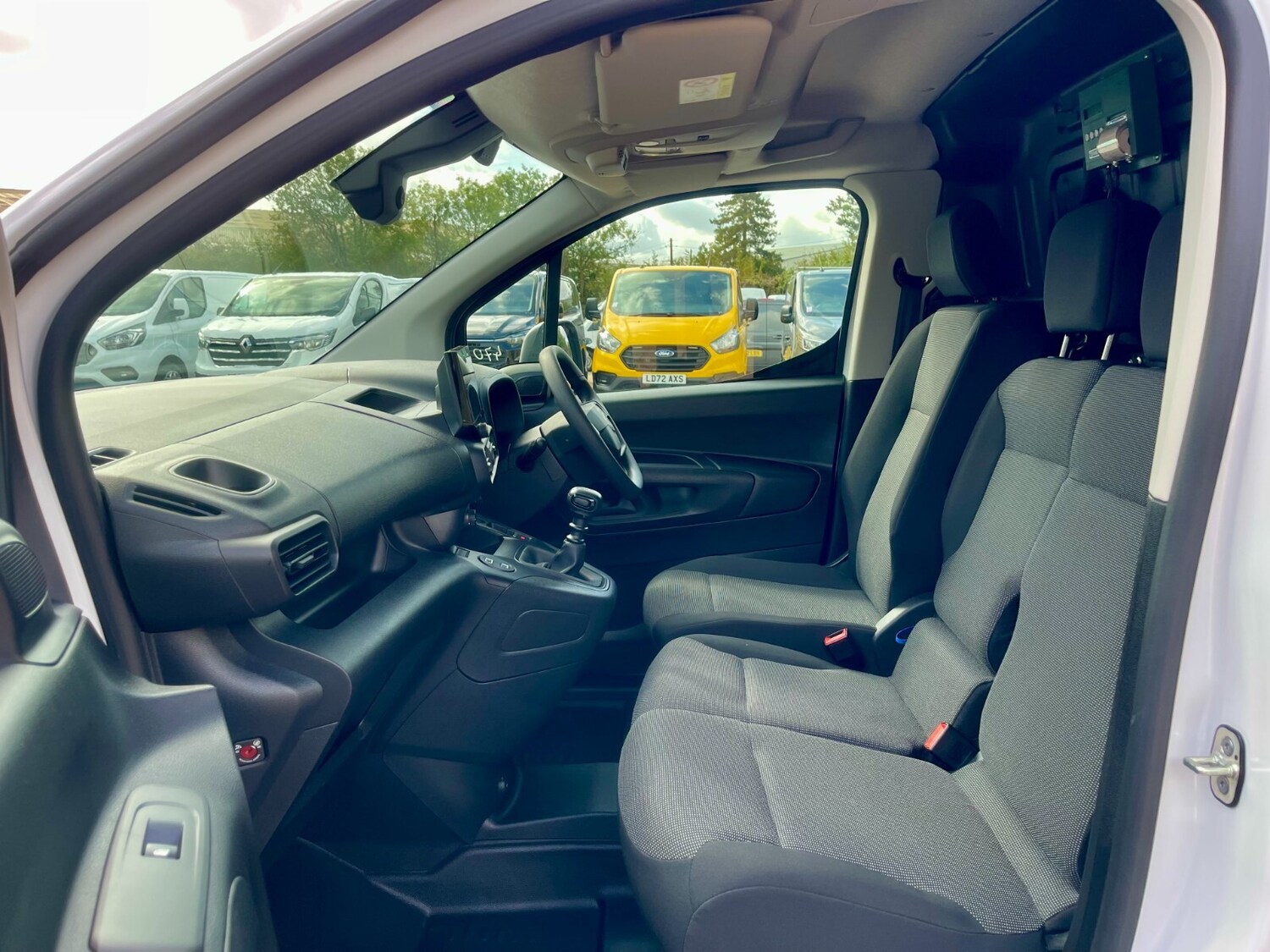 Used Citroen Berlingo 2024 for sale - 75664959: Photo 16