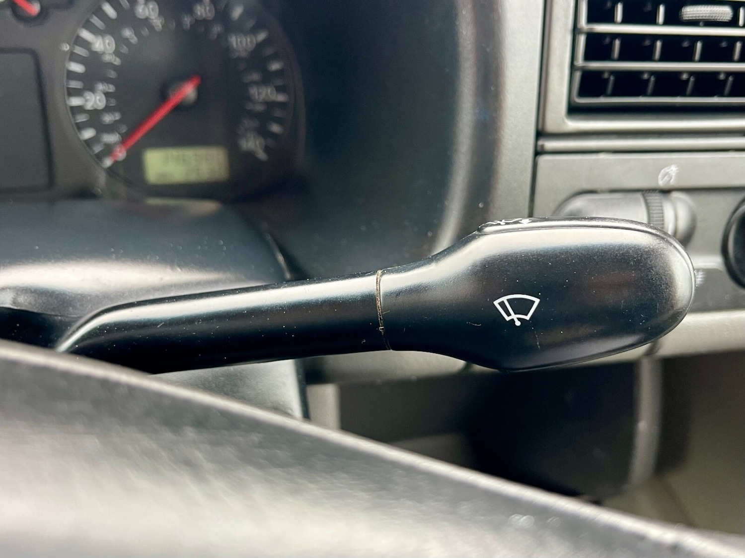 Used Volkswagen Transporter 2002 for sale - 76870768: Photo 25