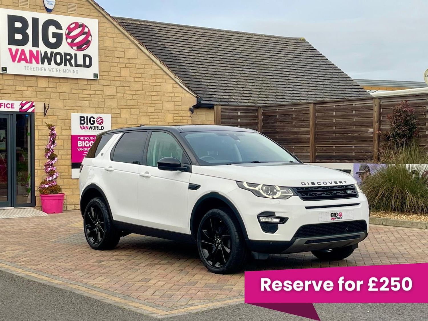 Used Land Rover Discovery Sport 2018 for sale - 76872069: Photo 1