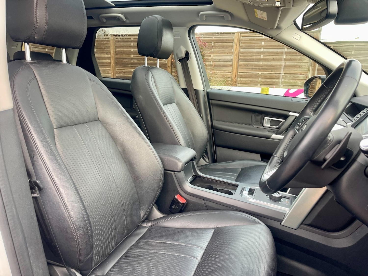 Used Land Rover Discovery Sport 2018 for sale - 76872069: Photo 16