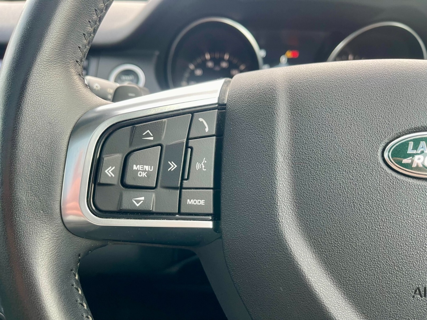 Used Land Rover Discovery Sport 2018 for sale - 76872069: Photo 24