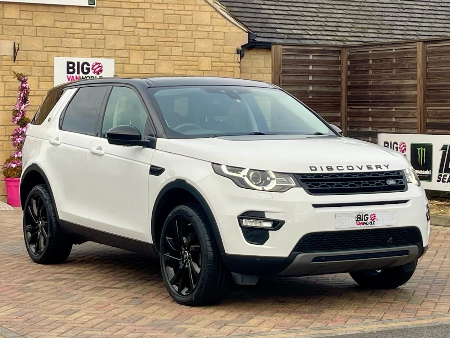 Used Land Rover Discovery Sport 2018 for sale - 76872069: Photo 4