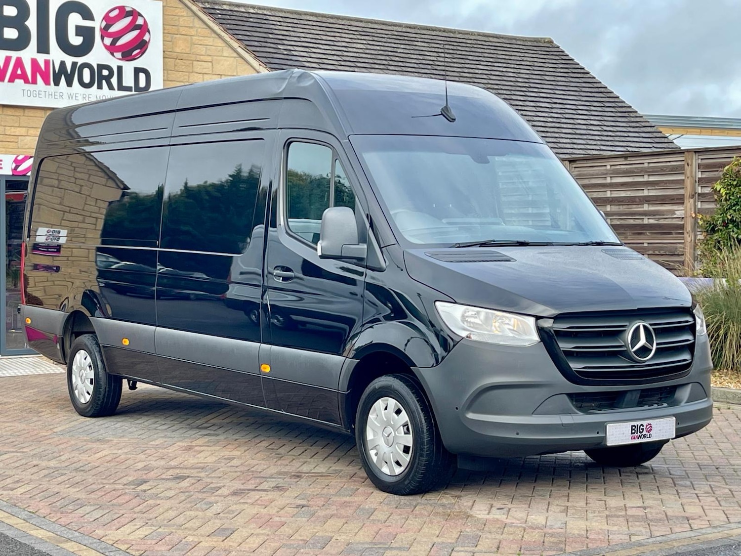 Used Mercedes-Benz Sprinter 2024 for sale - 76870539: Photo 4