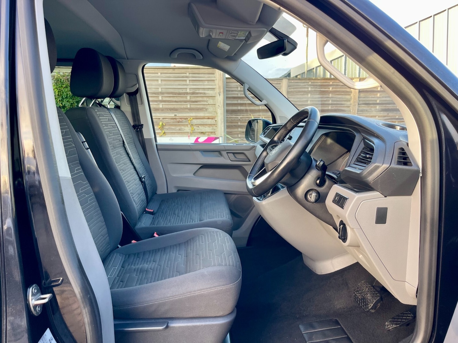 Used Volkswagen Transporter 2022 for sale - 76870393: Photo 17