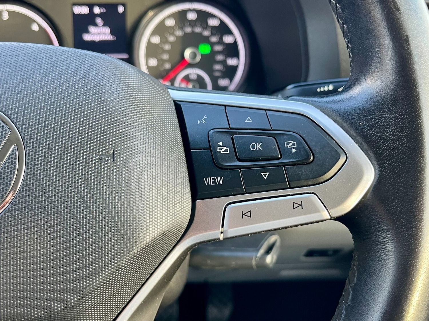 Used Volkswagen Transporter 2022 for sale - 76870393: Photo 24