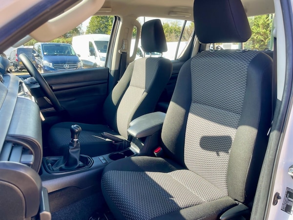 Used Toyota Hilux 2019 for sale - 75652799: Photo 16