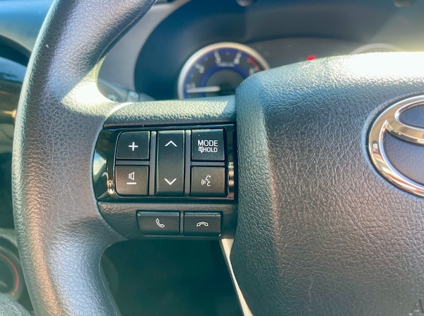 Used Toyota Hilux 2019 for sale - 75652799: Photo 22
