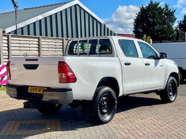 Used Toyota Hilux 2019 for sale - 75652799: Photo 6