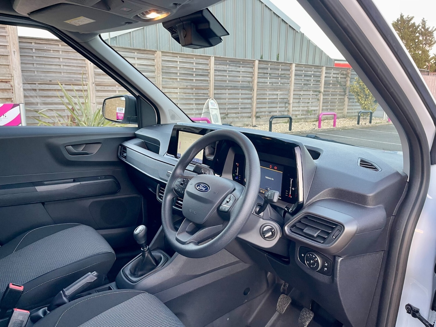 Used Ford Transit Courier 2025 for sale - 77010544: Photo 18