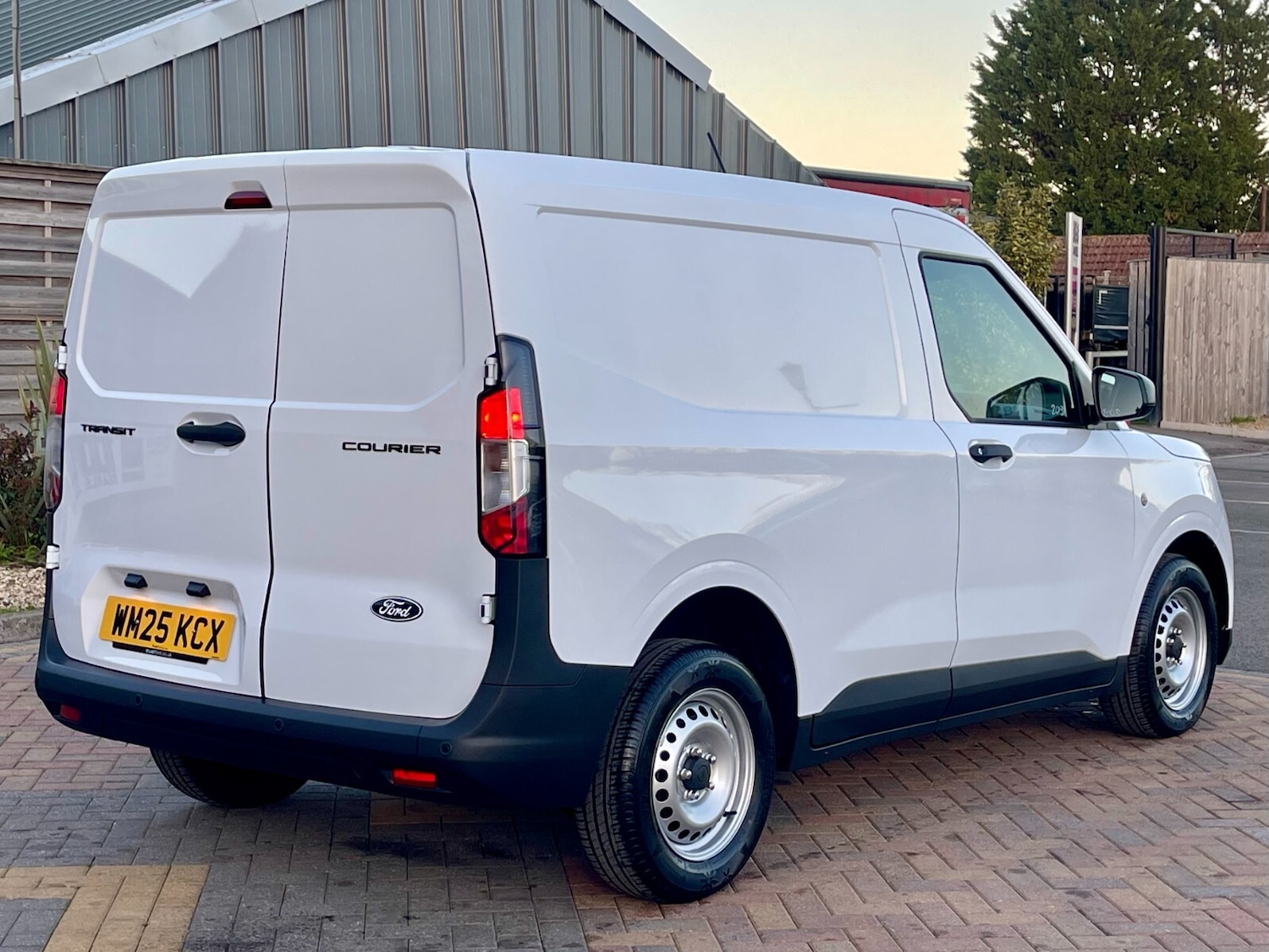 Used Ford Transit Courier 2025 for sale - 77010544: Photo 6