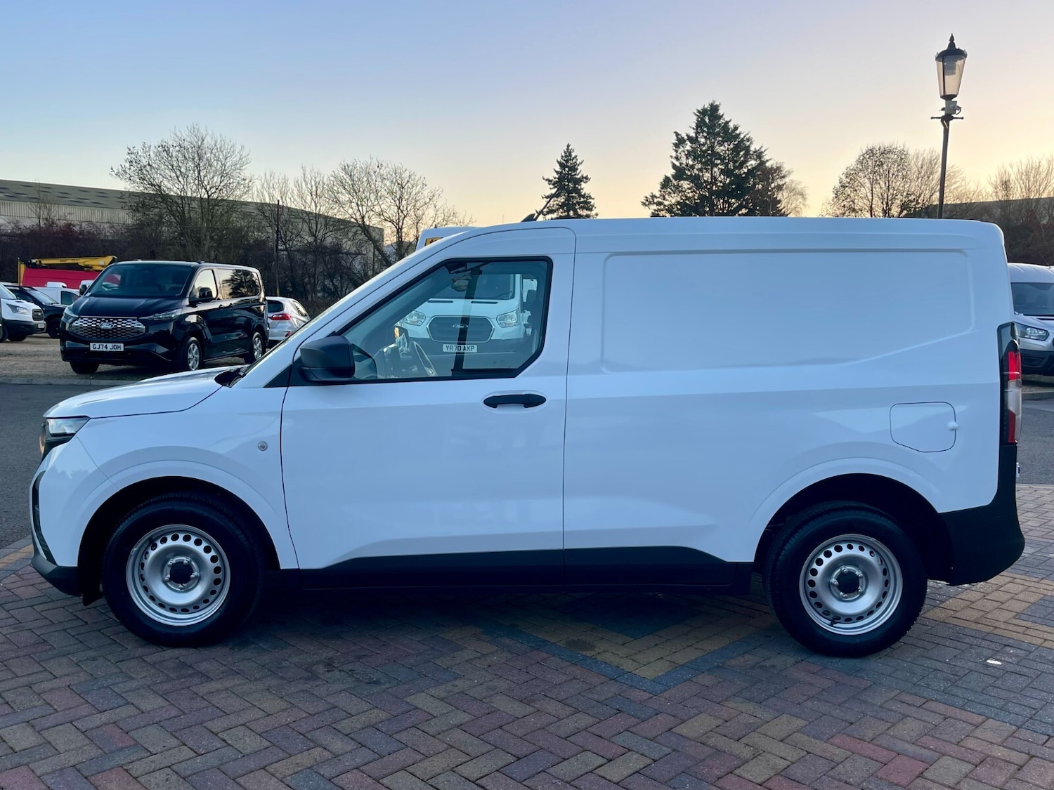 Used Ford Transit Courier 2025 for sale - 77010544: Photo 9