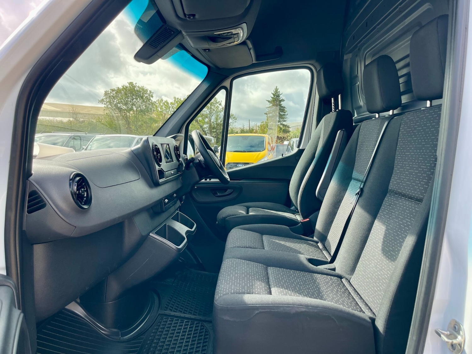 Used Mercedes-Benz Sprinter 2023 for sale - 76868921: Photo 14