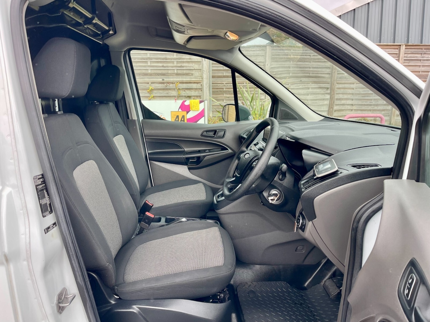 Used Ford Transit Connect 2020 for sale - 76870922: Photo 19