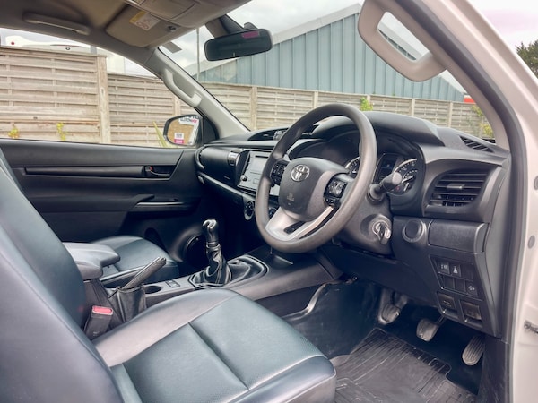 Used Toyota Hilux 2021 for sale - 76008156: Photo 18
