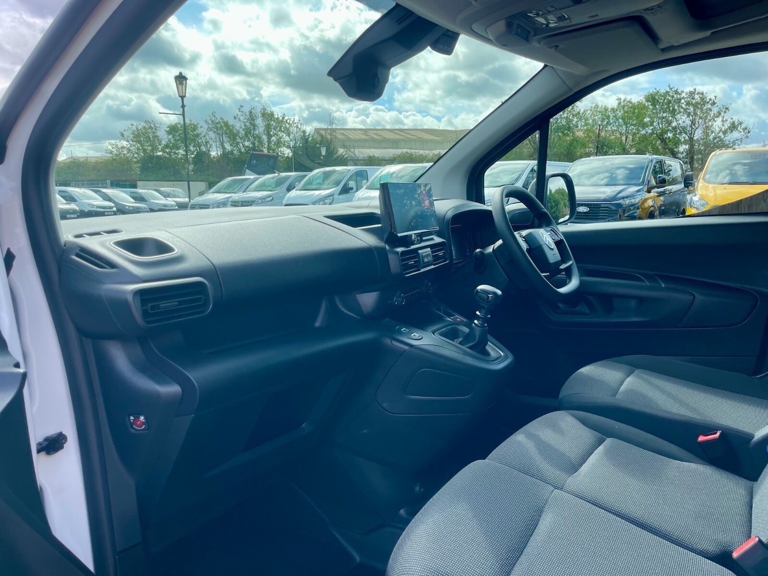 Used Citroen Berlingo 2024 for sale - 76869041: Photo 17