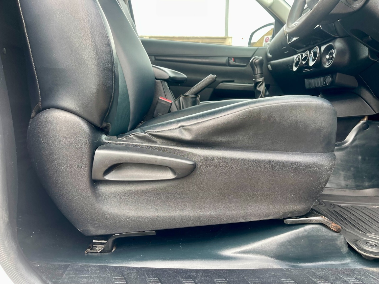 Used Toyota Hilux 2021 for sale - 76870387: Photo 21