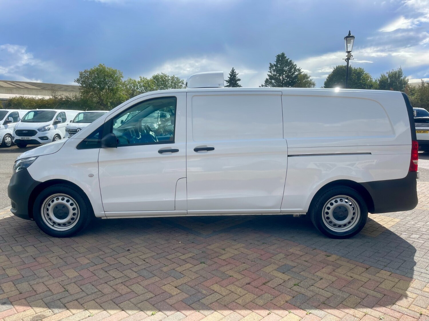 Used Mercedes-Benz Vito 2022 for sale - 76921797: Photo 9