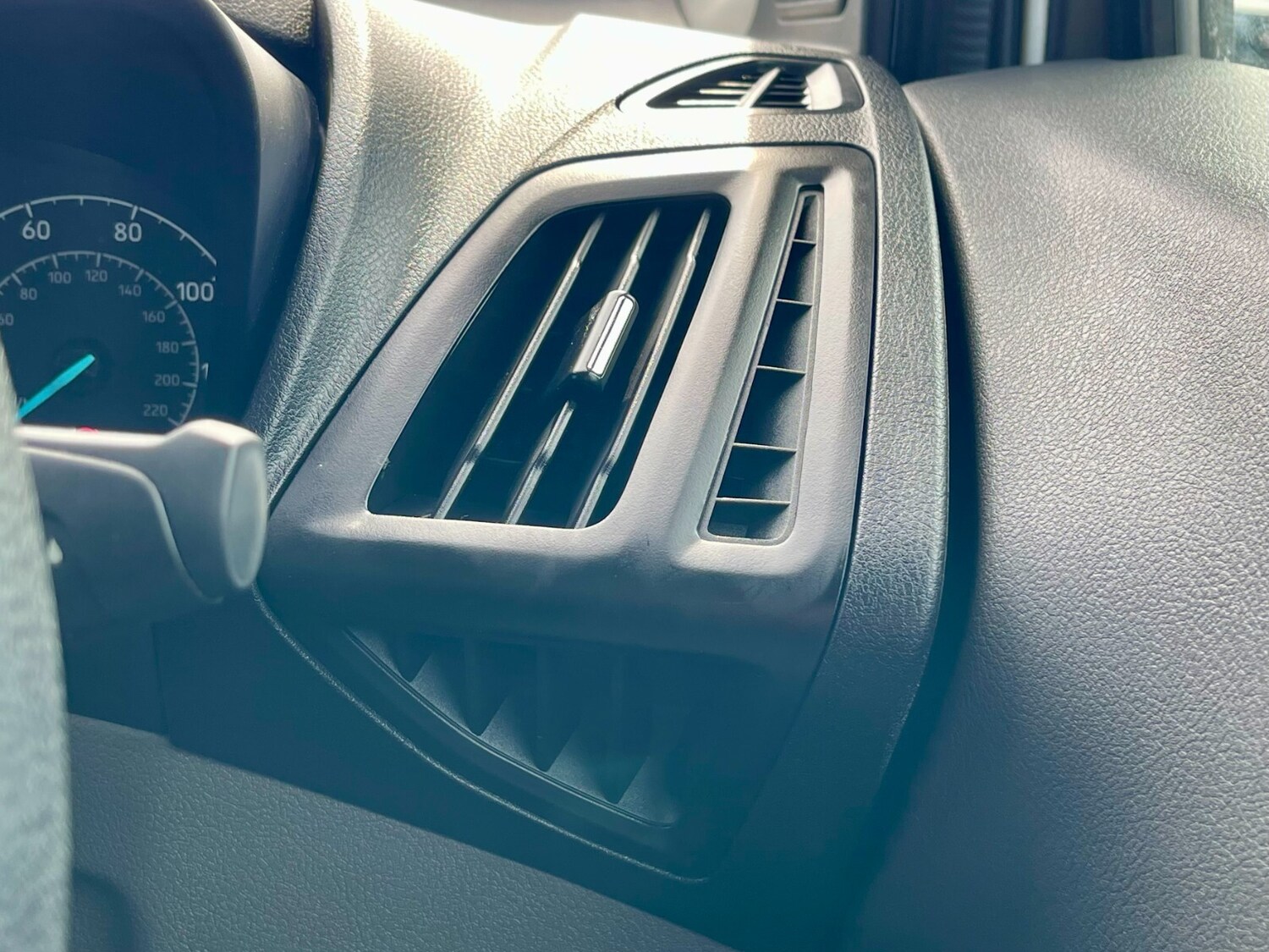 Used Ford Transit Connect 2023 for sale - 76868438: Photo 21