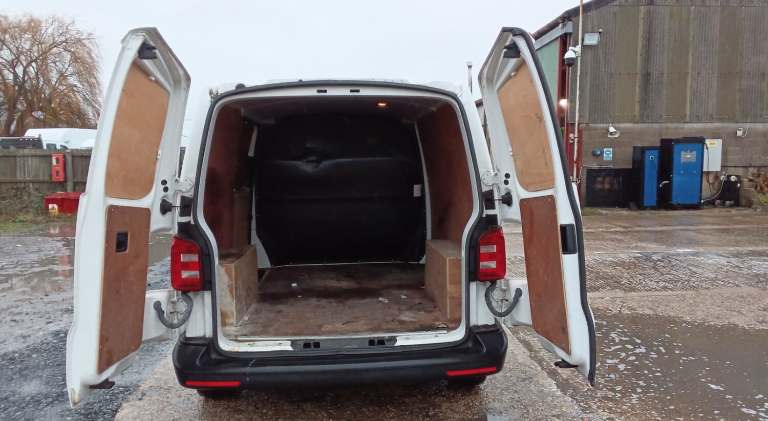 Used Volkswagen Transporter 2019 for sale - 77205708: Photo 20