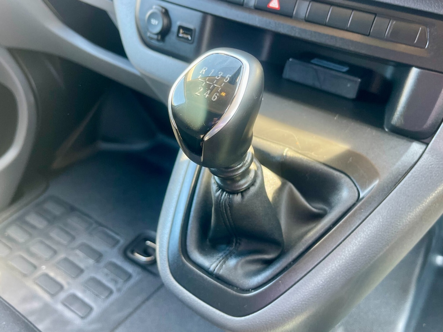 Used Vauxhall Vivaro 2022 for sale - 76871841: Photo 18