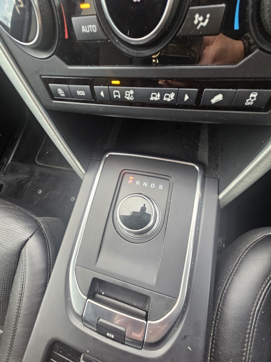 Used Land Rover Discovery Sport 2018 for sale - 76709529: Photo 12