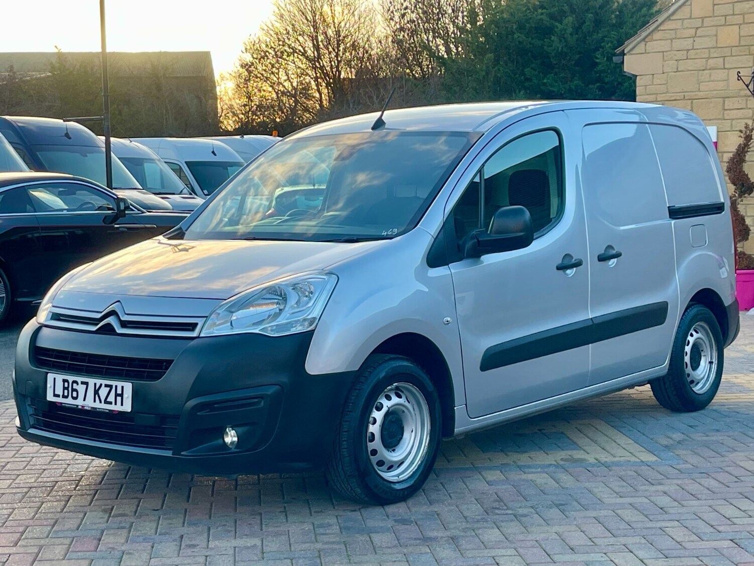 Used Citroen Berlingo 2017 for sale - 76869119: Photo 10