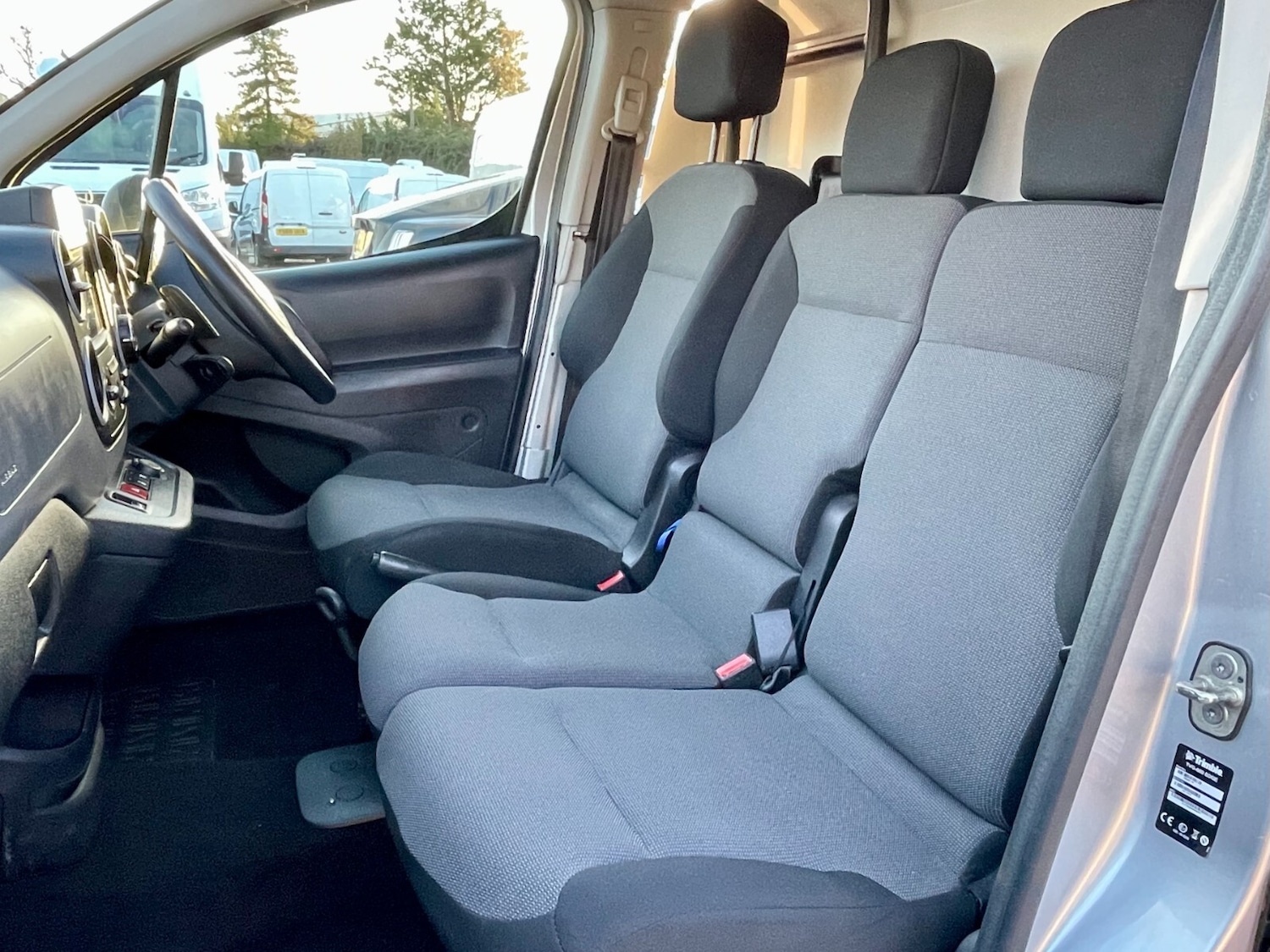 Used Citroen Berlingo 2017 for sale - 76869119: Photo 16