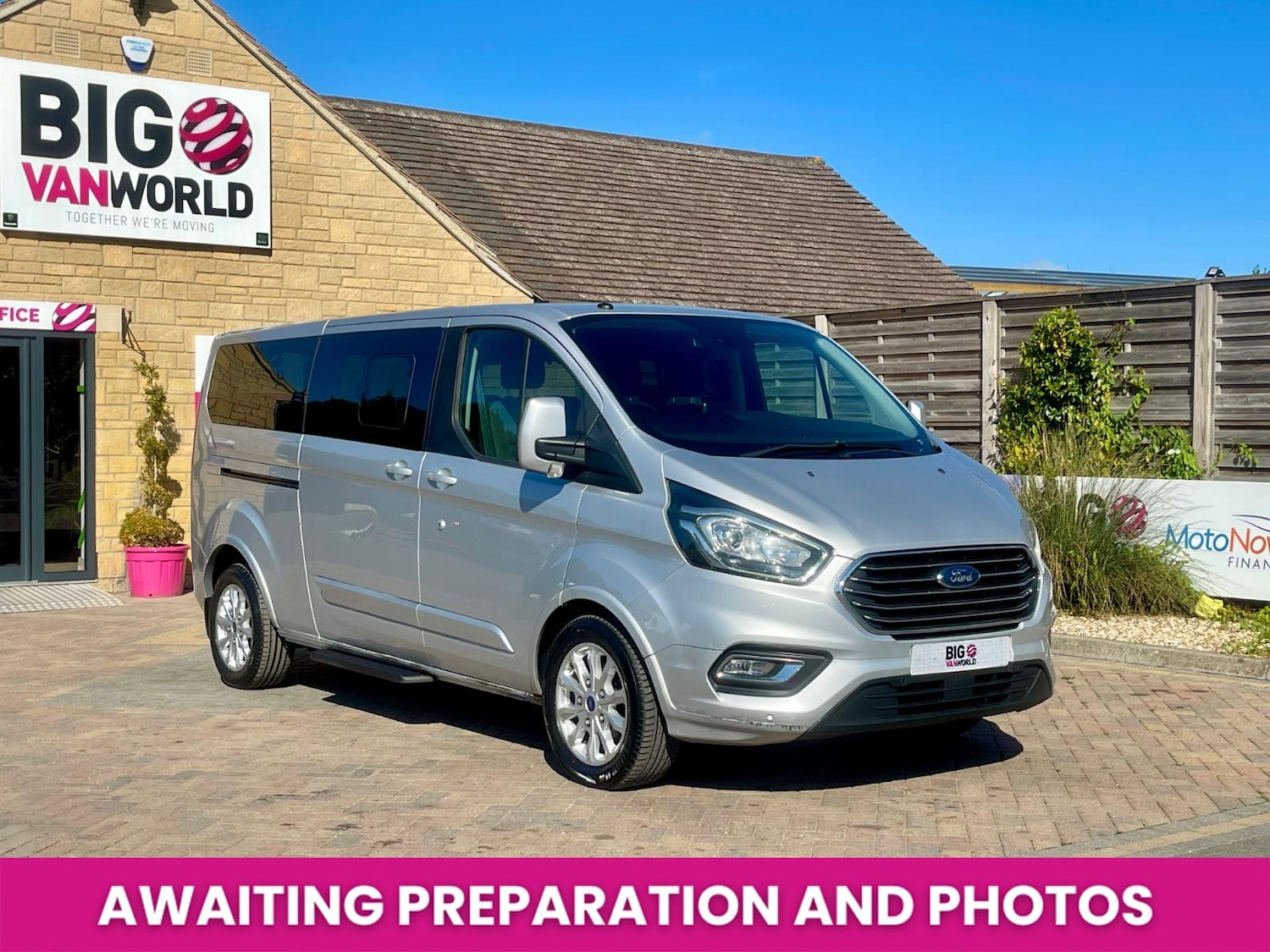 Used Ford Tourneo Custom 2018 for sale - 75764113: Photo 1
