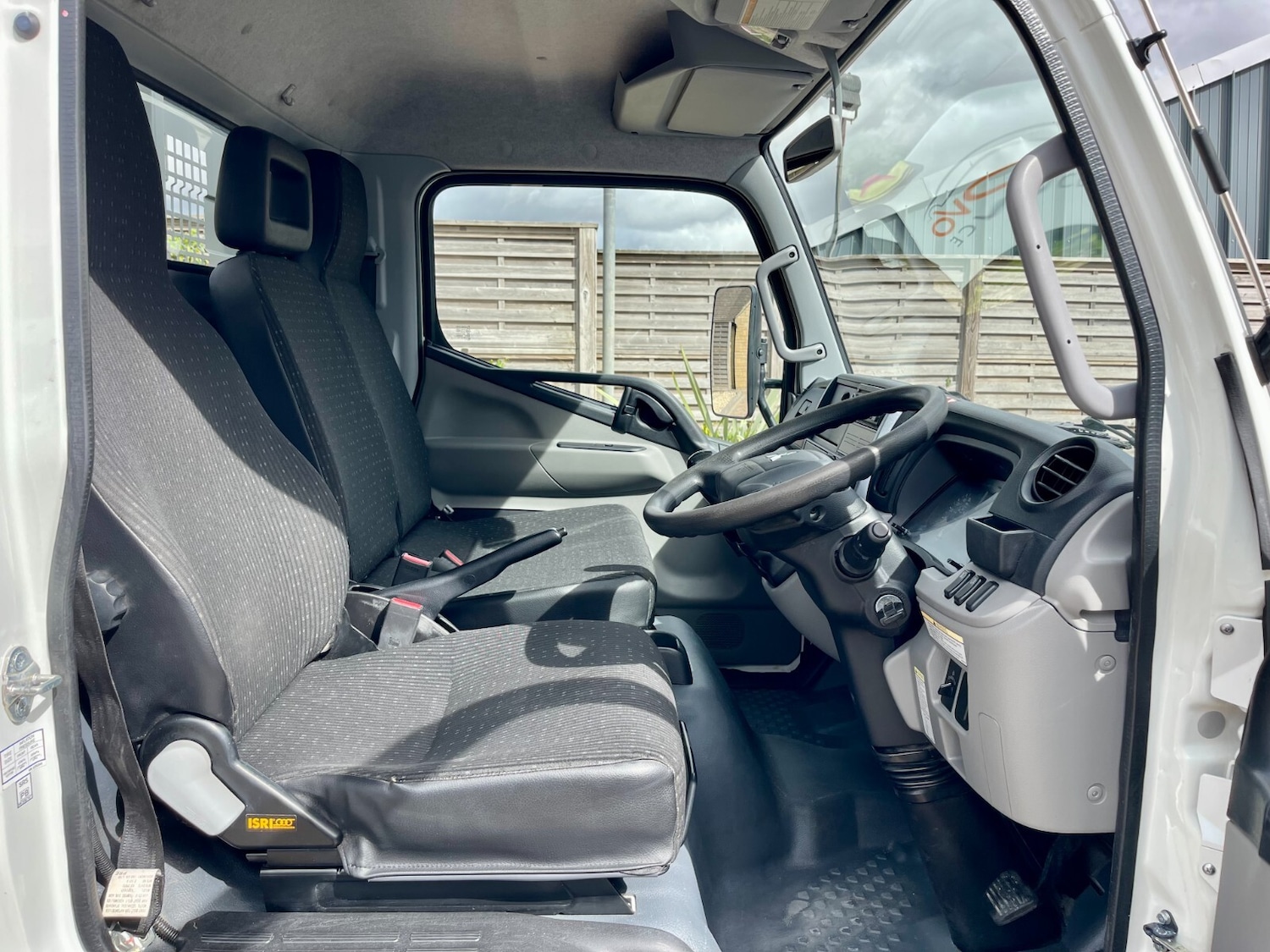 Used Mitsubishi Canter 2023 for sale - 75726137: Photo 10
