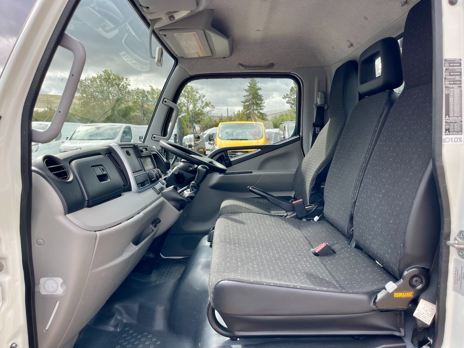 Used Mitsubishi Canter 2023 for sale - 75726137: Photo 13