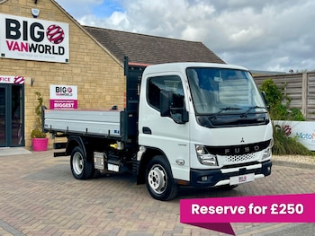 Used Mitsubishi Canter 2023 for sale - 75726137: Photo