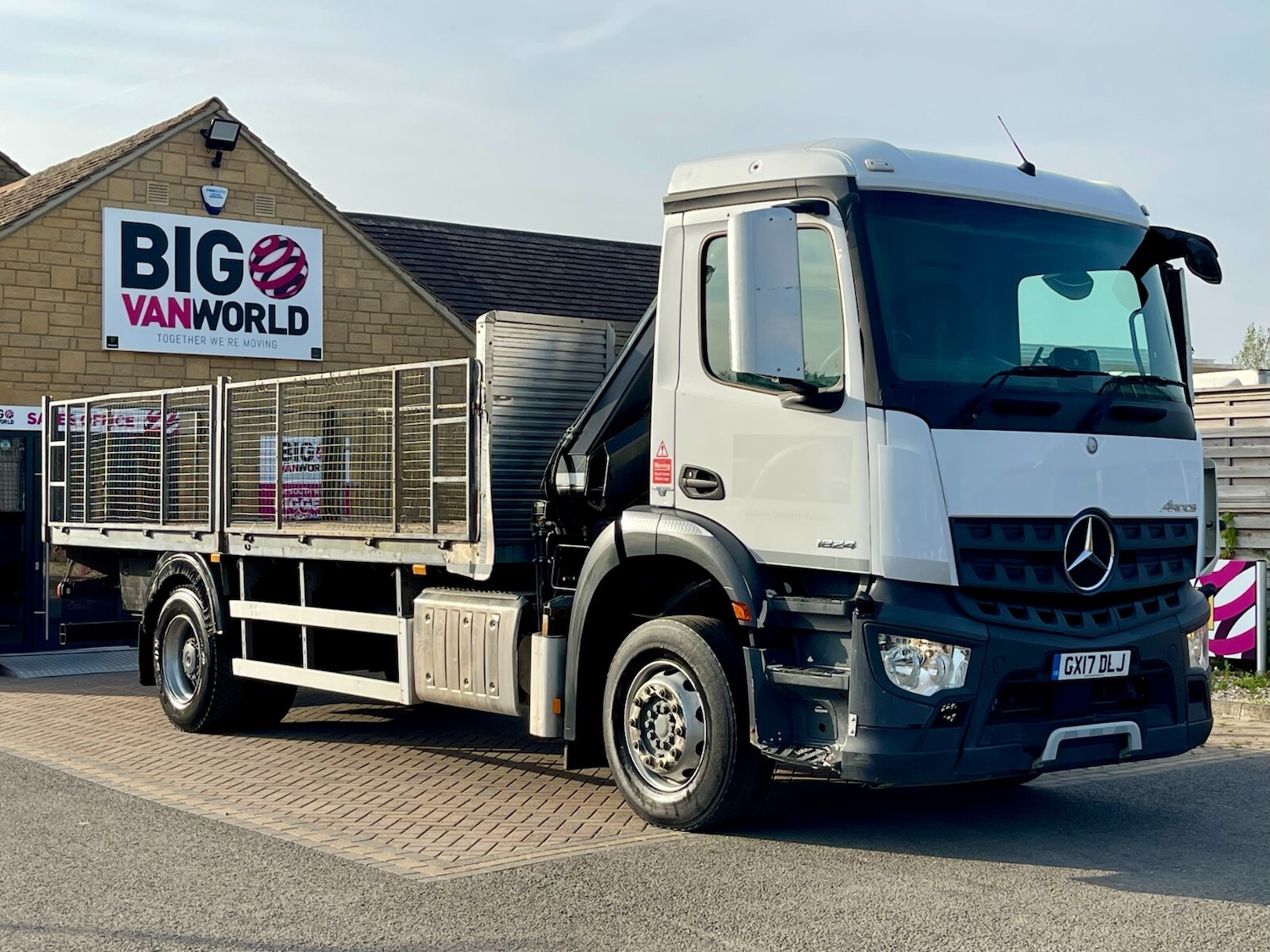 Used Mercedes-Benz AROCS 2017 for sale - 76007697: Photo 1