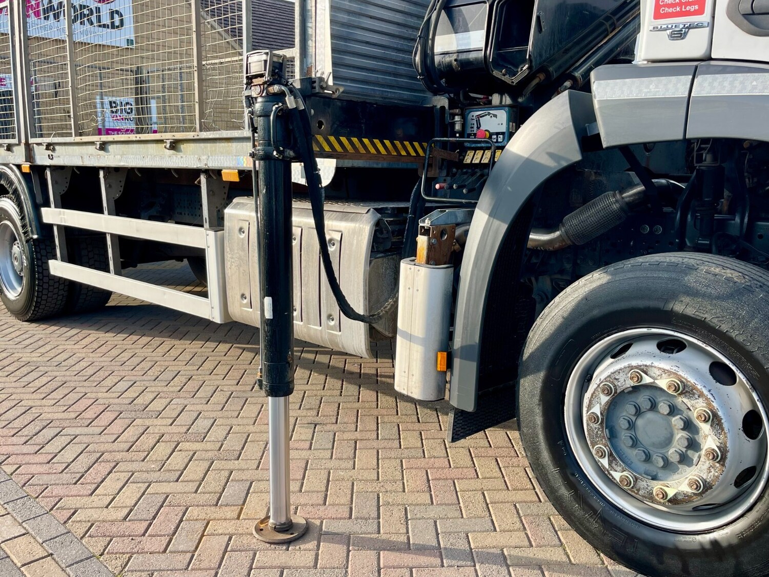 Used Mercedes-Benz AROCS 2017 for sale - 76007697: Photo 10