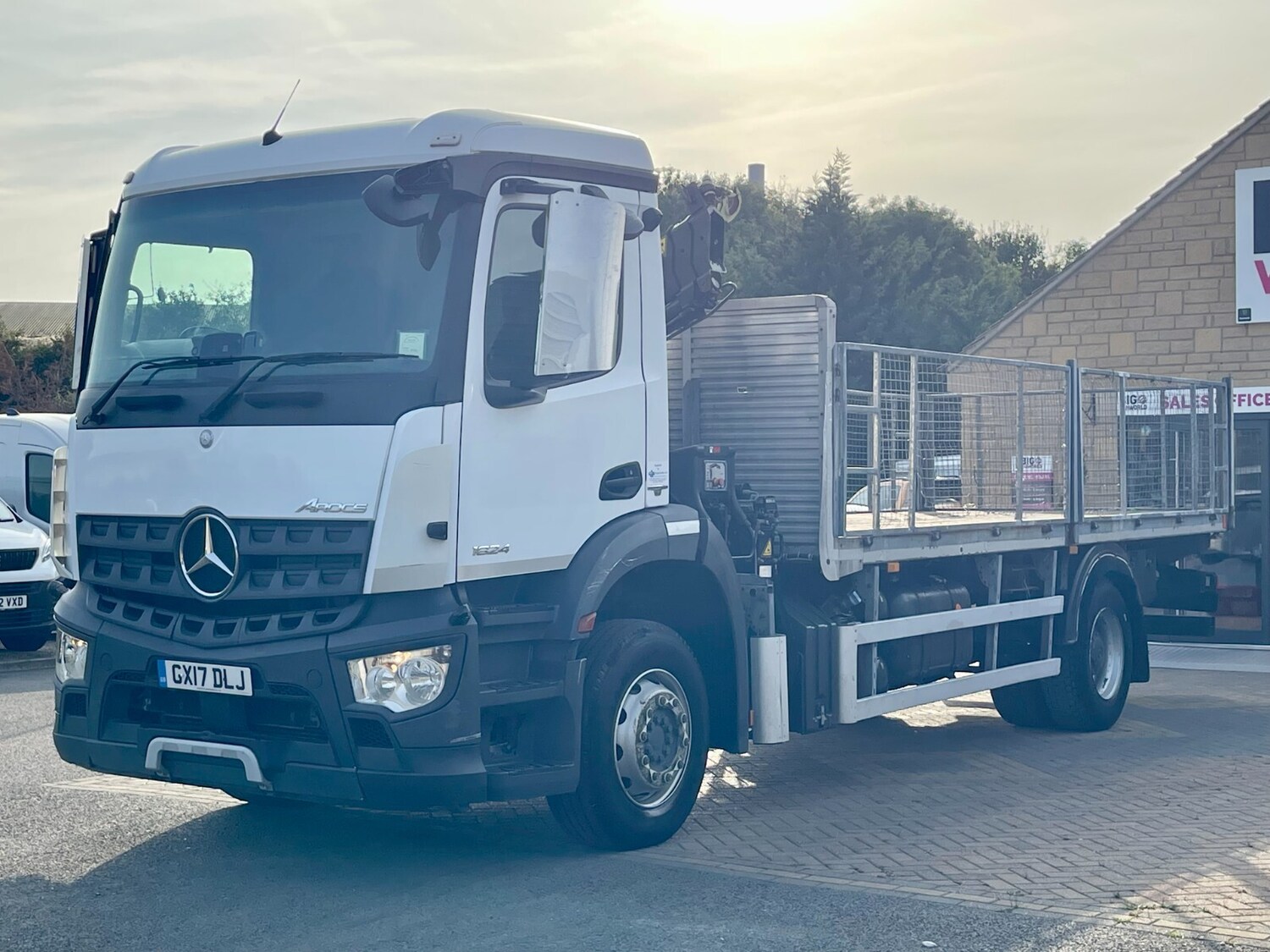 Used Mercedes-Benz AROCS 2017 for sale - 76007697: Photo 8