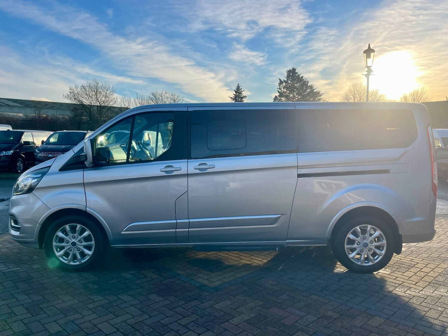 Used Ford Tourneo Custom 2018 for sale - 76871836: Photo 10