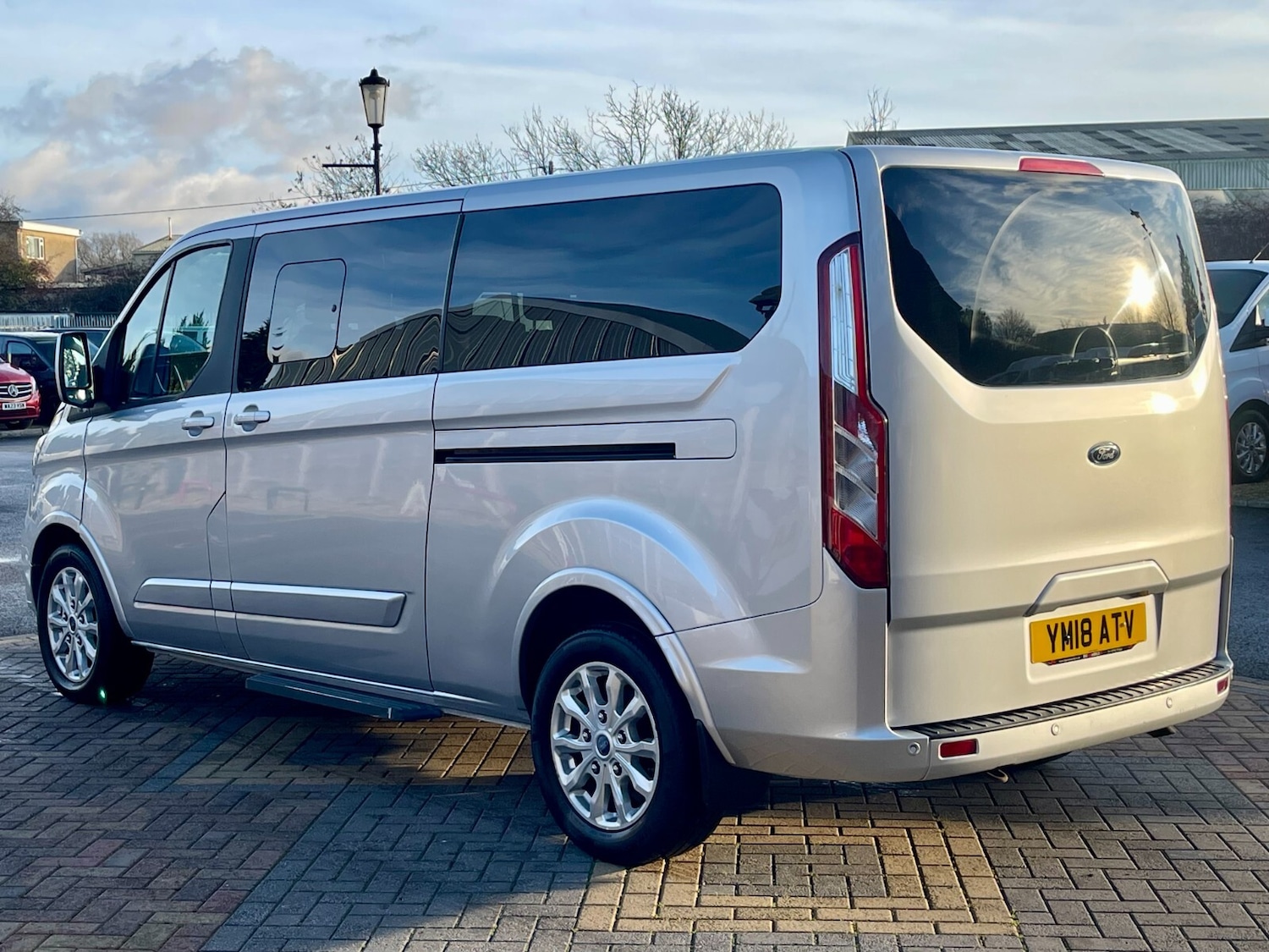 Used Ford Tourneo Custom 2018 for sale - 76871836: Photo 9