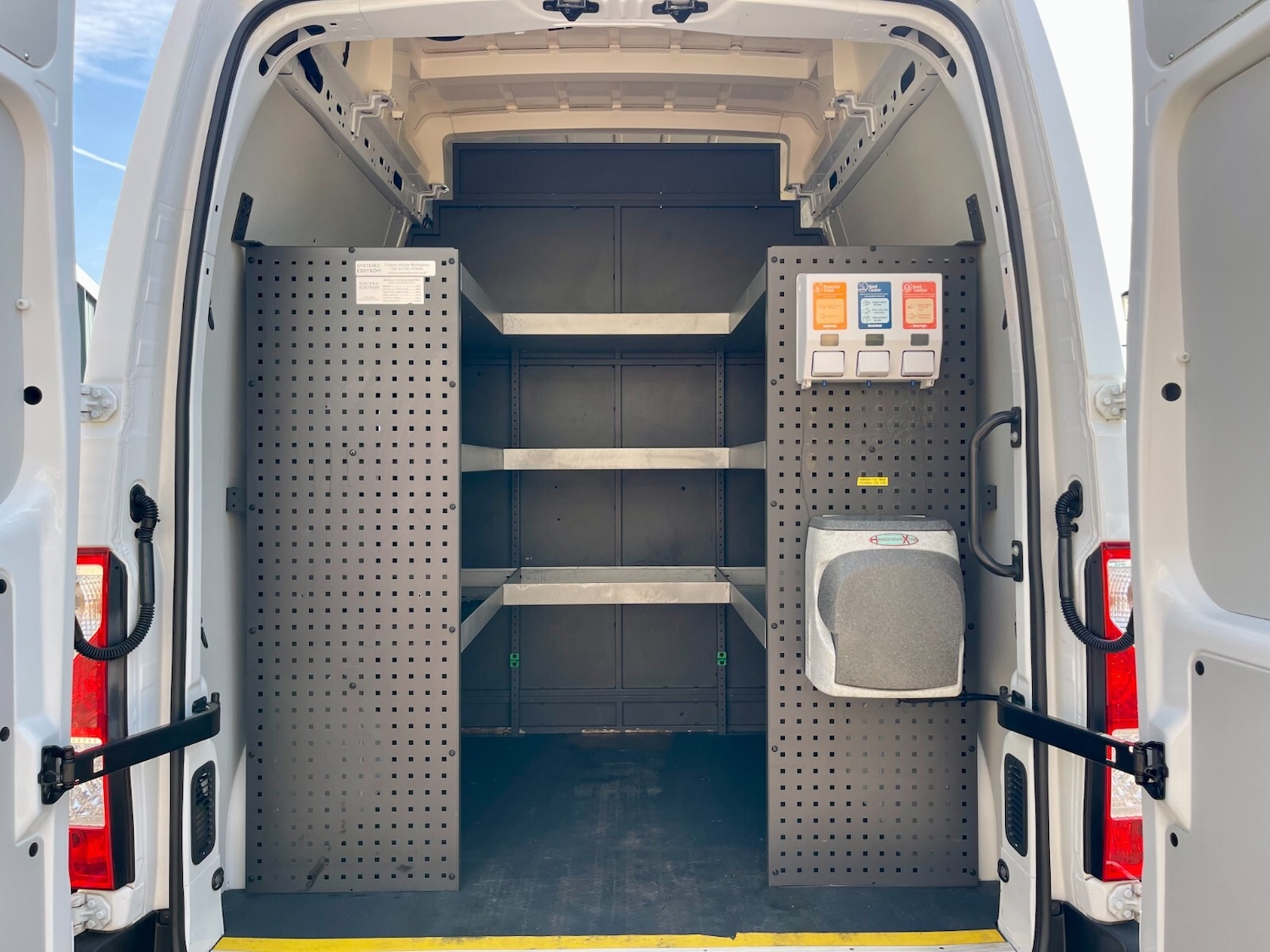 Used Renault Master 2021 for sale - 76868886: Photo 3