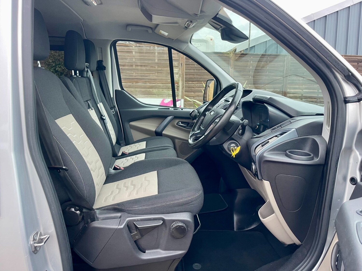 Used Ford Transit Custom 2017 for sale - 76568036: Photo 17