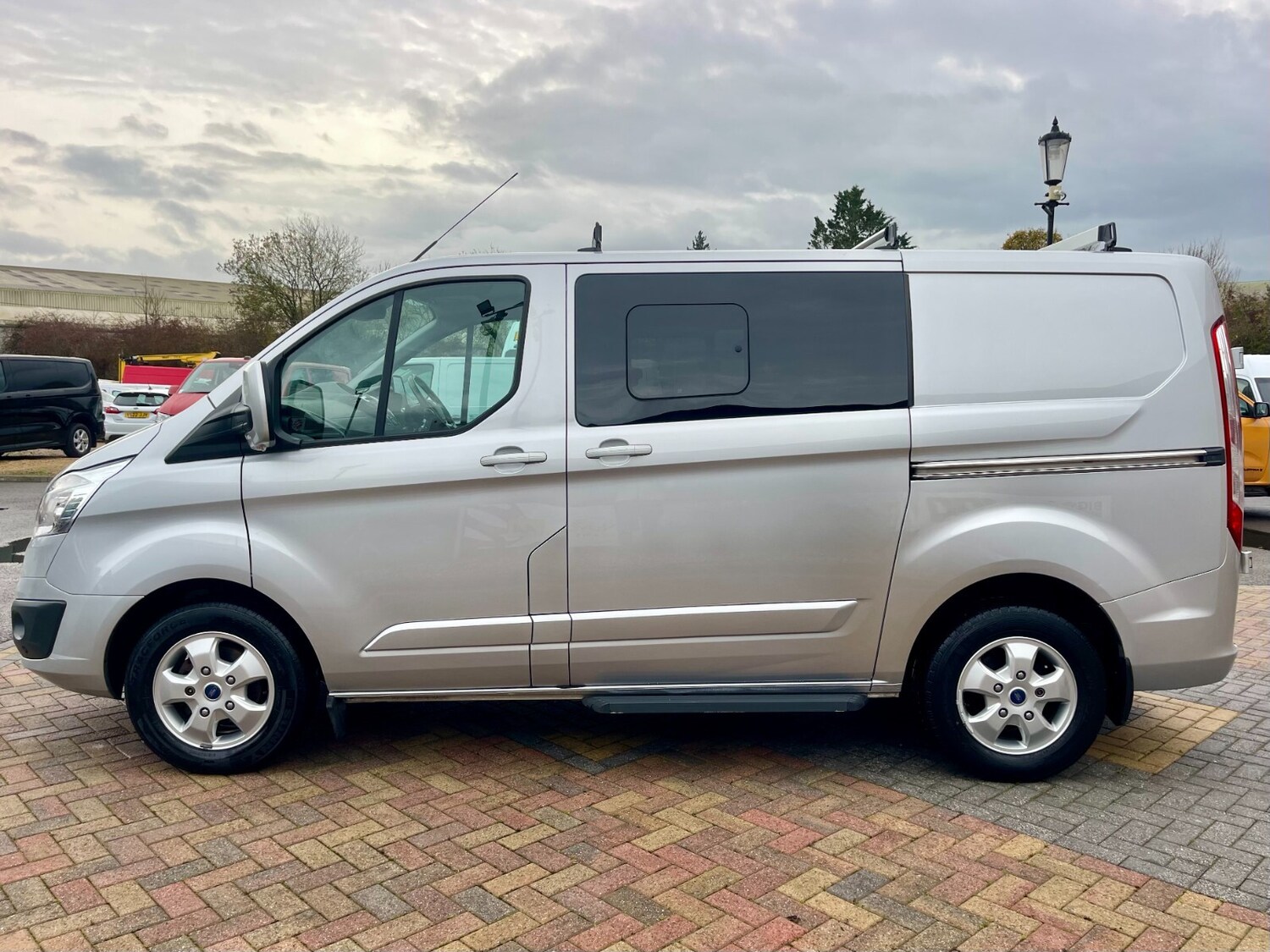 Used Ford Transit Custom 2017 for sale - 76568036: Photo 9