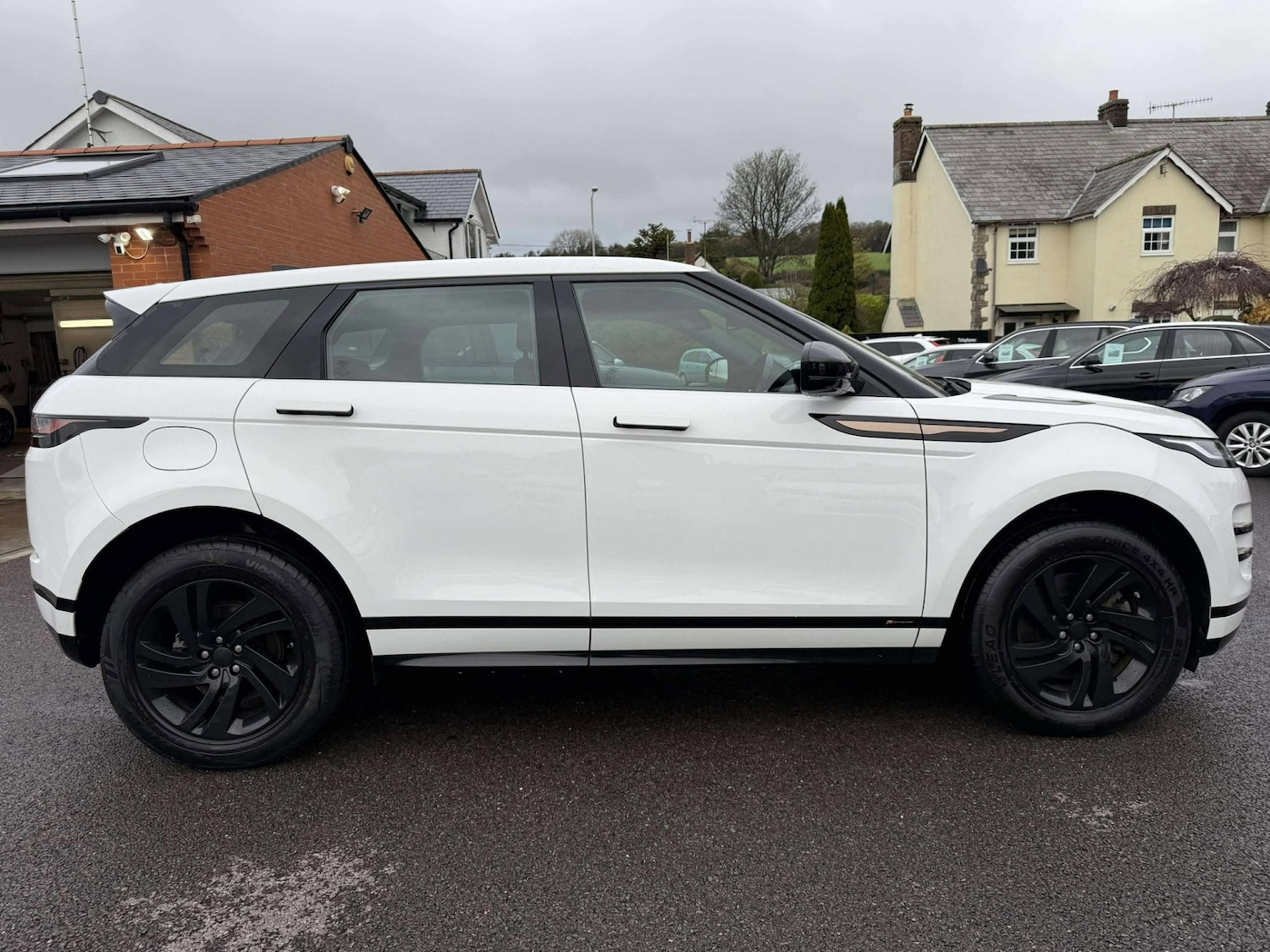 Used Land Rover Range Rover Evoque 2019 for sale - 76570834: Photo 2