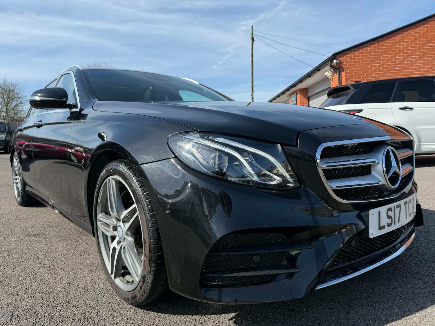 Used Mercedes-Benz E Class 2017 for sale - 77980201: Photo 5