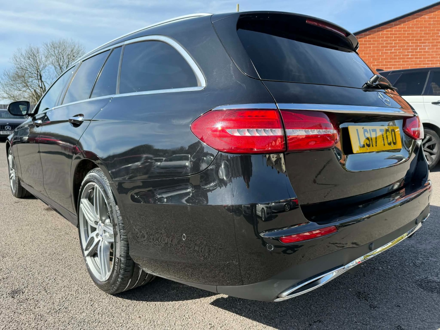 Used Mercedes-Benz E Class 2017 for sale - 77980201: Photo 6