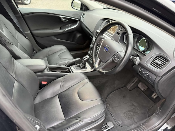 Used Volvo V40 2025 for sale - 76249334: Photo 10