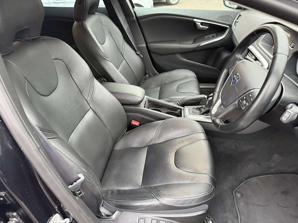Used Volvo V40 2025 for sale - 76249334: Photo 11