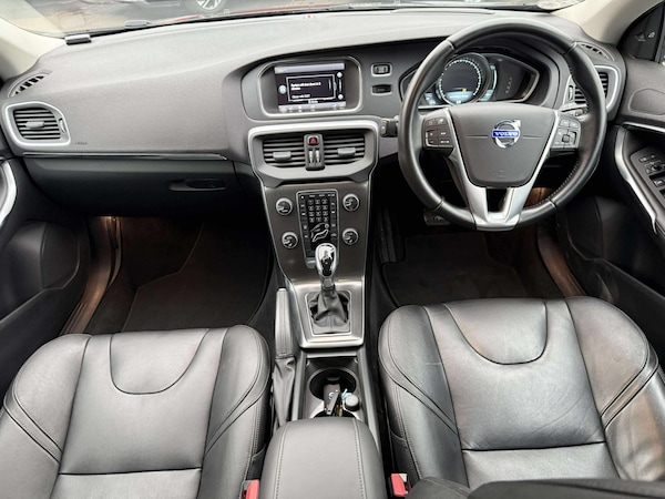 Used Volvo V40 2025 for sale - 76249334: Photo 15