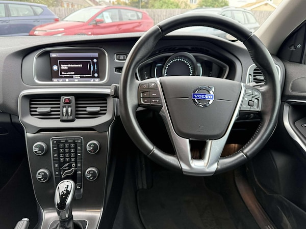 Used Volvo V40 2025 for sale - 76249334: Photo 16